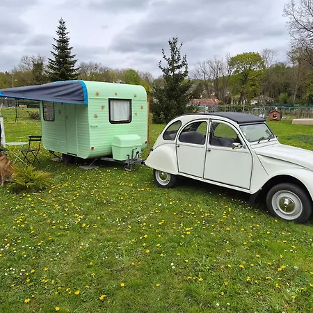 Kamp alanı La Tiny De Lili *